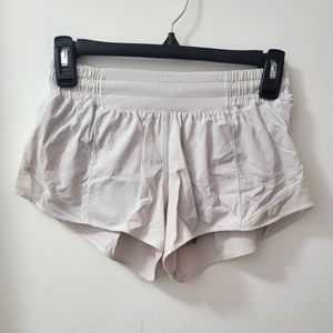 Lululemon Hotty Hot shorts sz 4